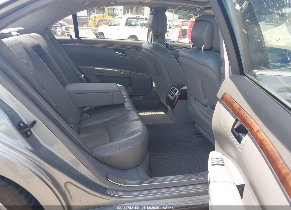 2007 MERCEDES-BENZ S CLASS VIN: WDDNG71X47A113692