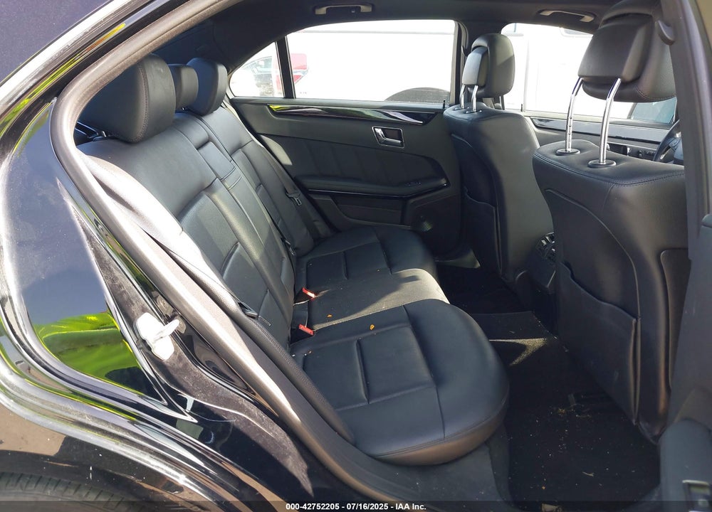 2011 MERCEDES-BENZ E 350 VIN: WDDHF5GBXBA324209