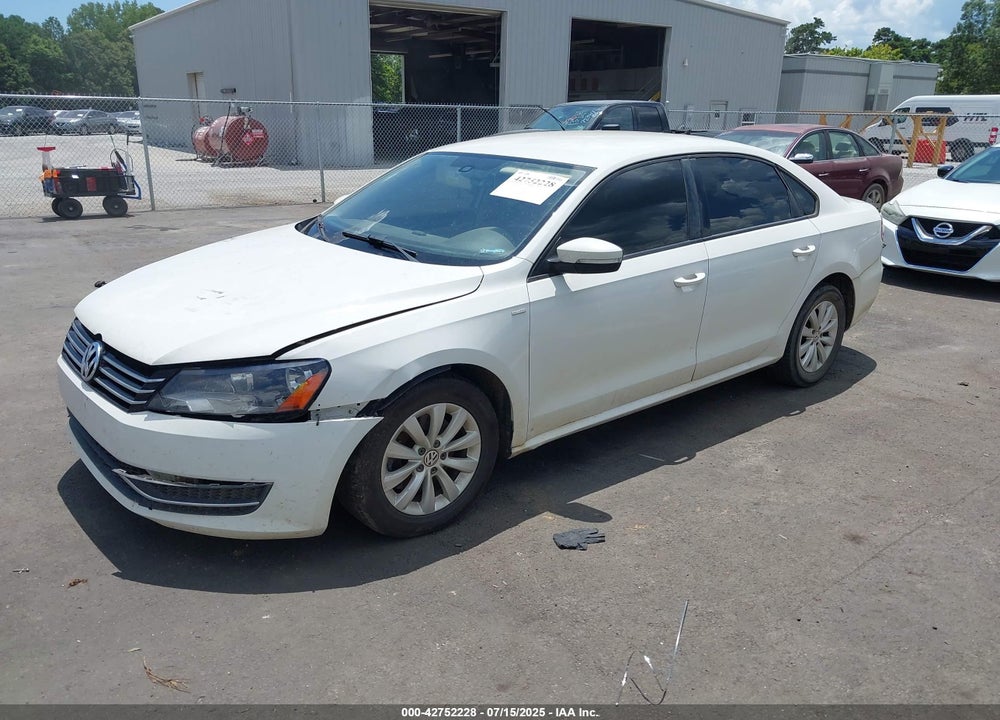2014 VOLKSWAGEN PASSAT VIN: 1VWAT7A34EC101221