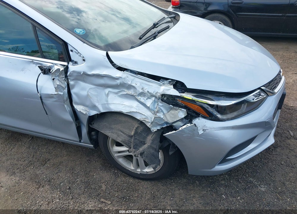 2018 CHEVROLET CRUZE VIN: 1G1BE5SM7J7207476