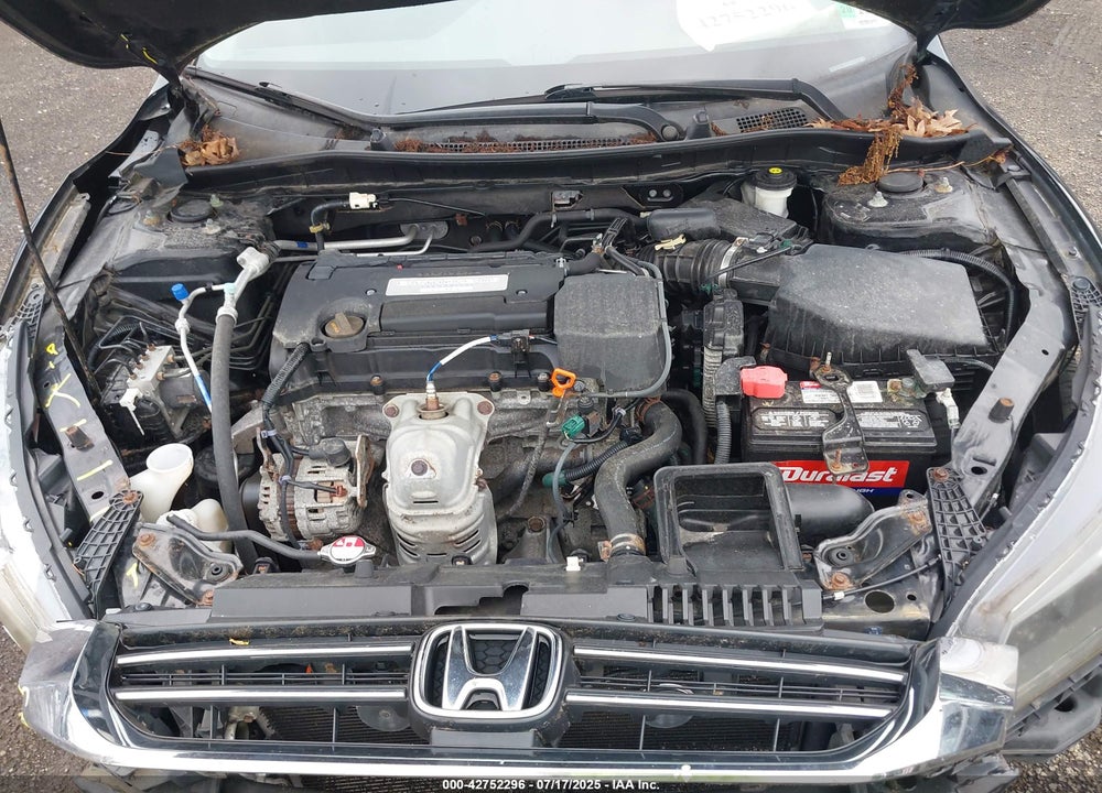 2015 HONDA ACCORD VIN: 1HGCR2F38FA075310