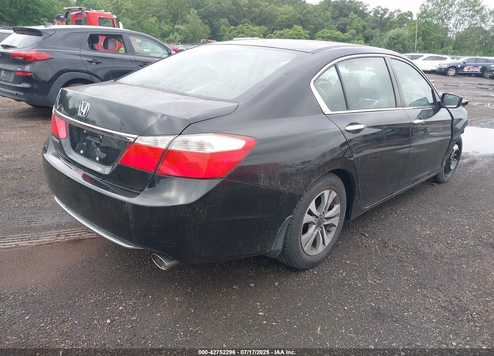 2015 HONDA ACCORD VIN: 1HGCR2F38FA075310