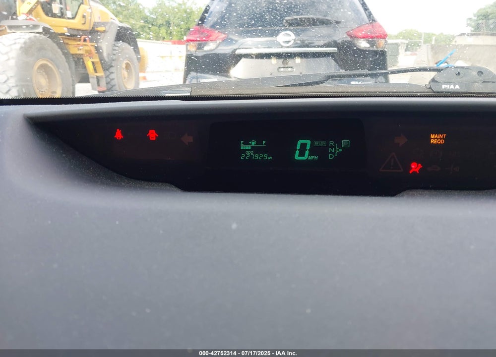 2005 TOYOTA PRIUS VIN: JTDKB20U057032236