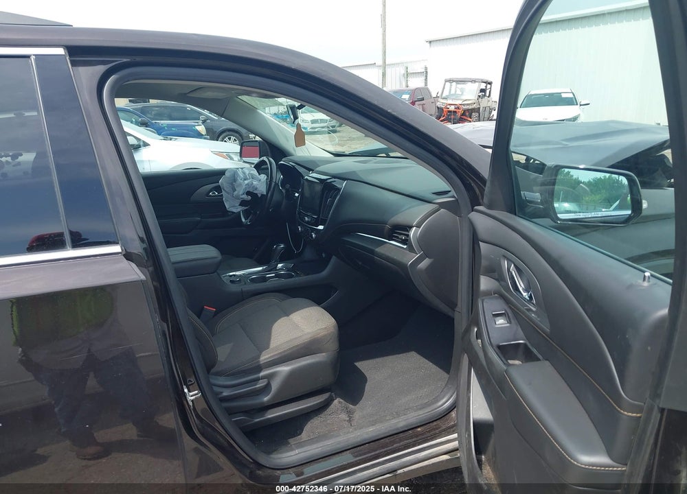 2019 CHEVROLET TRAVERSE VIN: 1GNERGKW5KJ141107