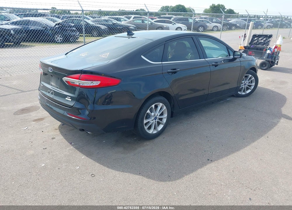 2020 FORD FUSION SE VIN: 3FA6P0HDXLR148874