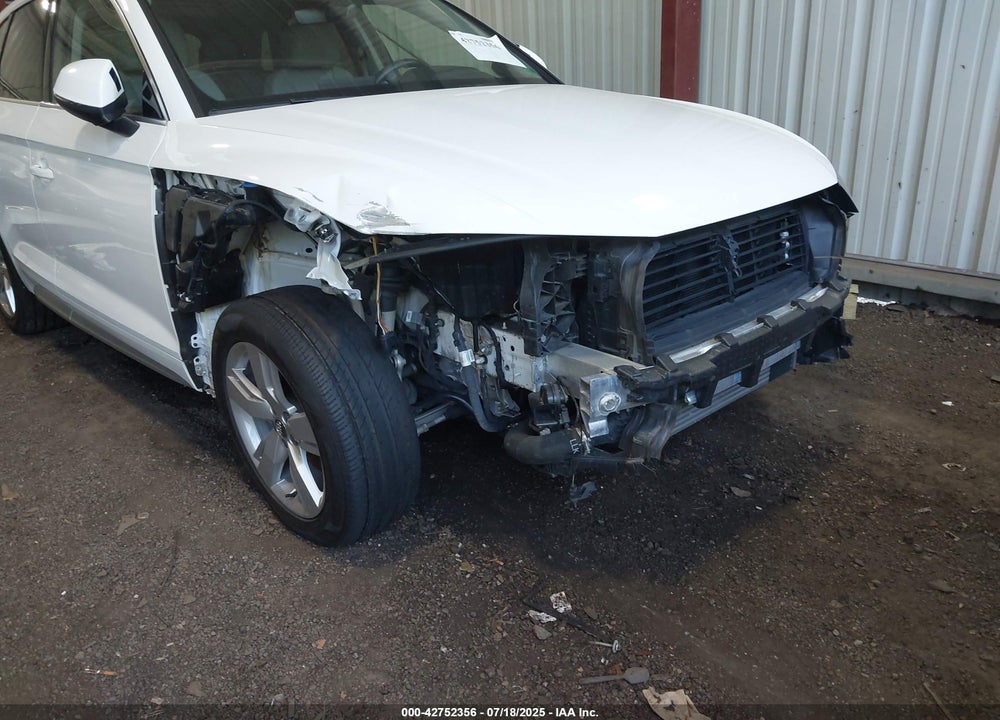 2018 AUDI Q5 VIN: WA1BNAFY6J2242403