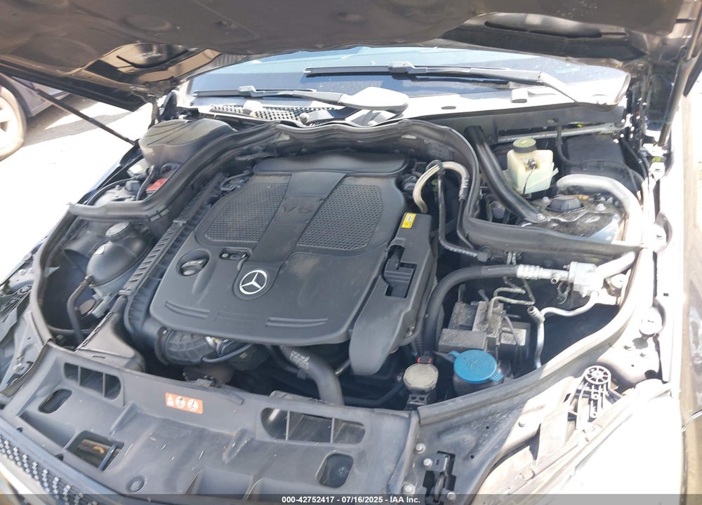 2013 MERCEDES-BENZ C 300 VIN: WDDGF8AB9DR275448