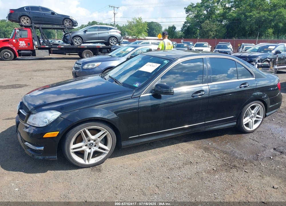 2013 MERCEDES-BENZ C 300 VIN: WDDGF8AB9DR275448