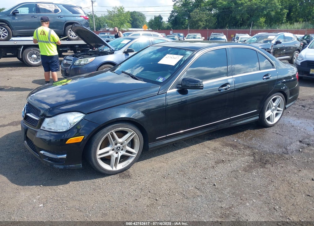 2013 MERCEDES-BENZ C 300 VIN: WDDGF8AB9DR275448