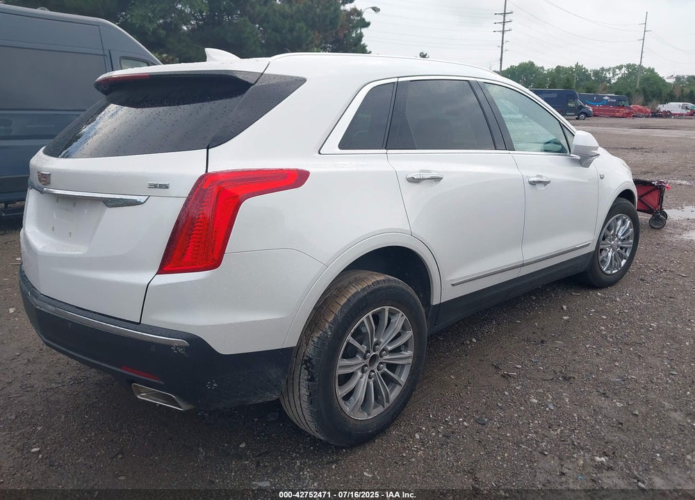 2017 CADILLAC XT5 VIN: 1GYKNBRS3HZ163074