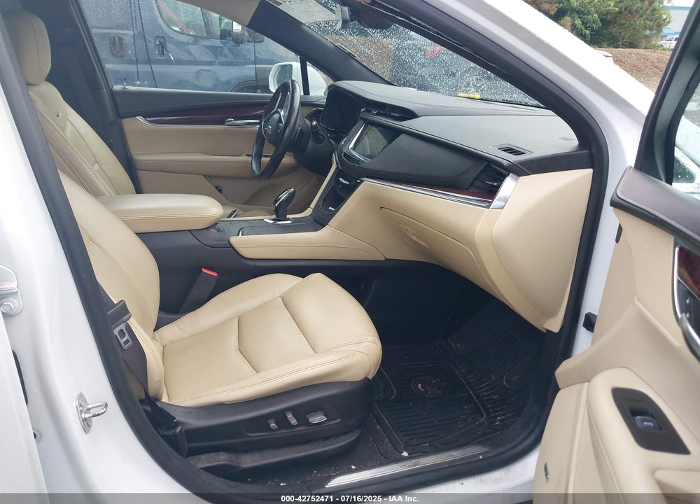 2017 CADILLAC XT5 VIN: 1GYKNBRS3HZ163074