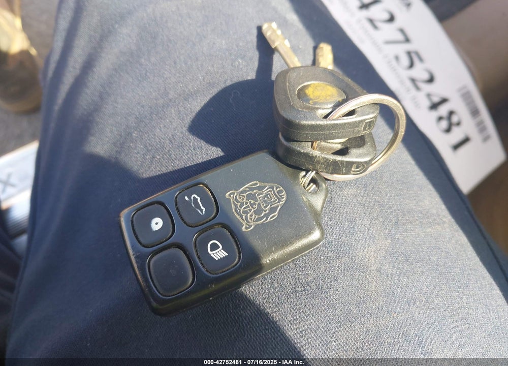 2000 JAGUAR XK8 VIN: SAJJA42C5YNA02796