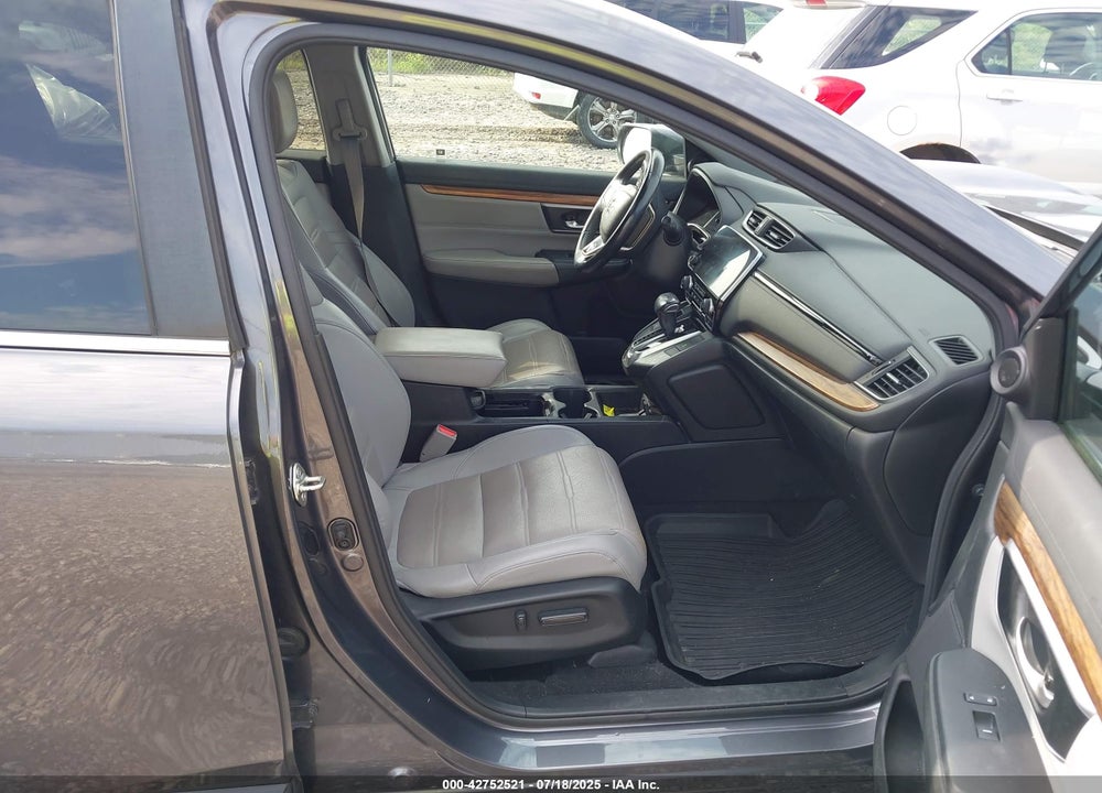 2017 HONDA CR-V VIN: 2HKRW2H85HH622443
