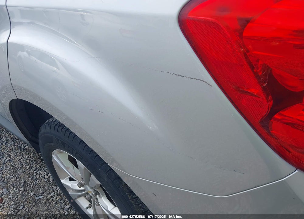 2015 CHEVROLET EQUINOX VIN: 2GNALAEK1F1153812