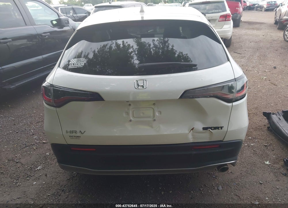 2025 HONDA HR-V VIN: 3CZRZ2H57SM724545