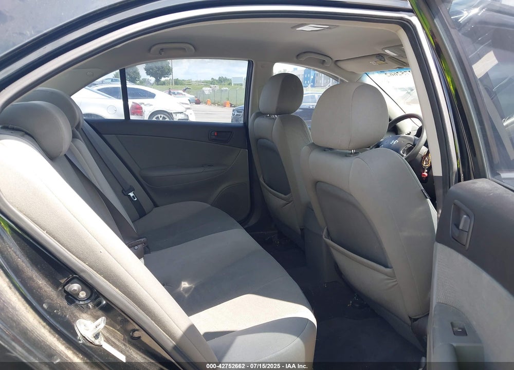 2010 HYUNDAI SONATA VIN: 5NPET4AC8AH606440