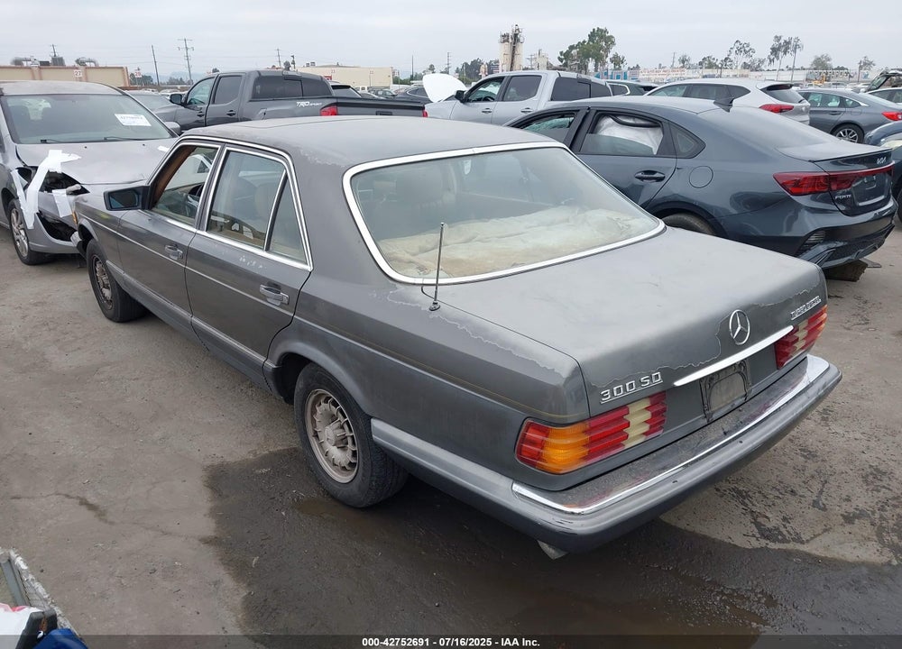 1982 MERCEDES-BENZ 300 SD VIN: WDBCB20A2CB021029