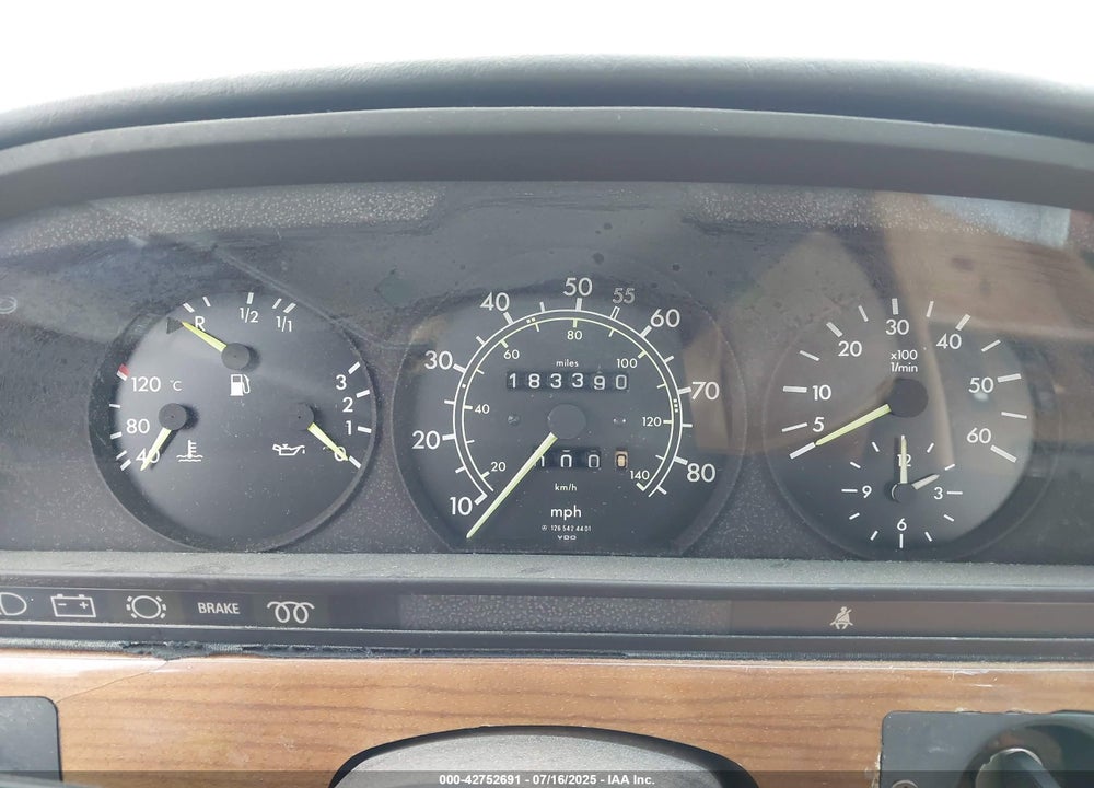 1982 MERCEDES-BENZ 300 SD VIN: WDBCB20A2CB021029