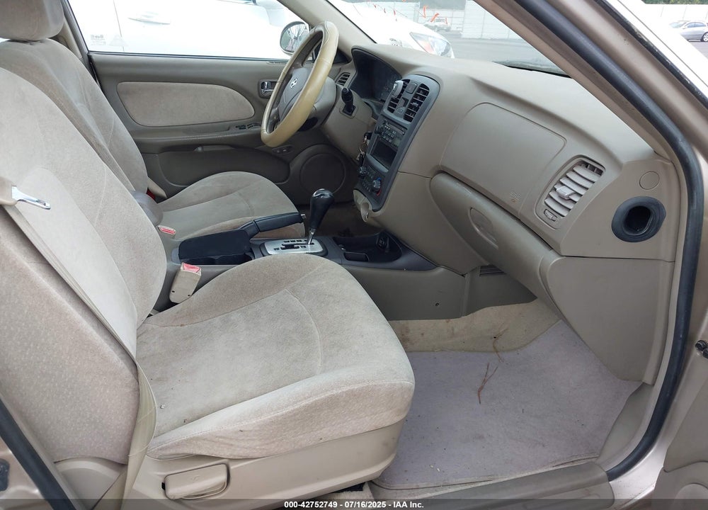 2005 HYUNDAI SONATA VIN: KMHWF25H75A205878