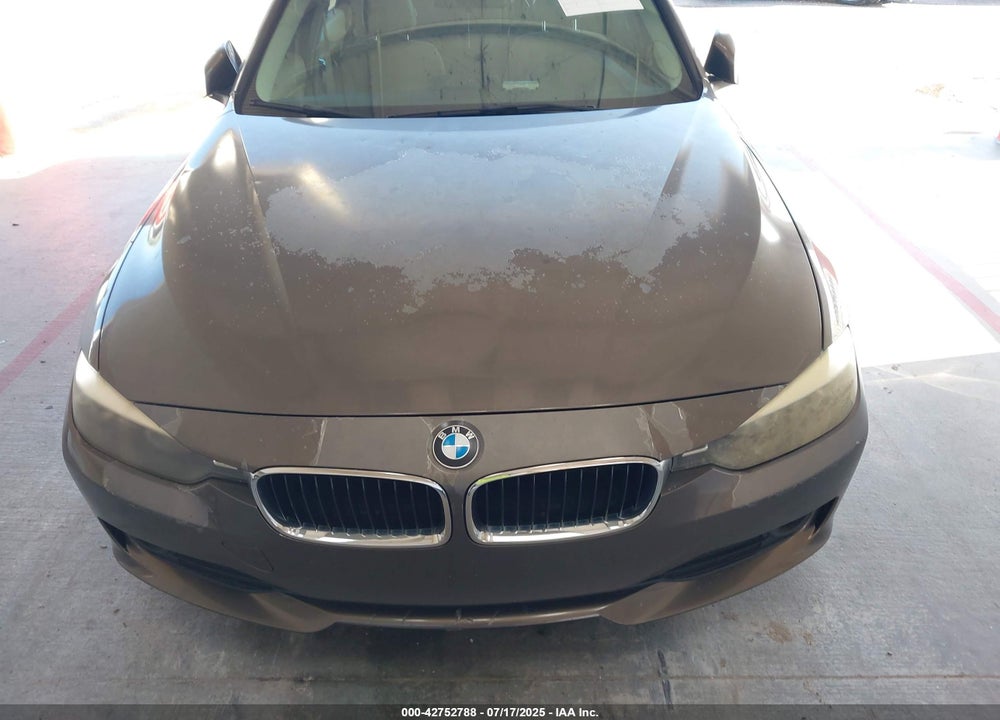 2013 BMW 3 SERIES VIN: WBA3B1C54DK129838