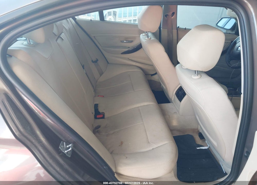 2013 BMW 3 SERIES VIN: WBA3B1C54DK129838