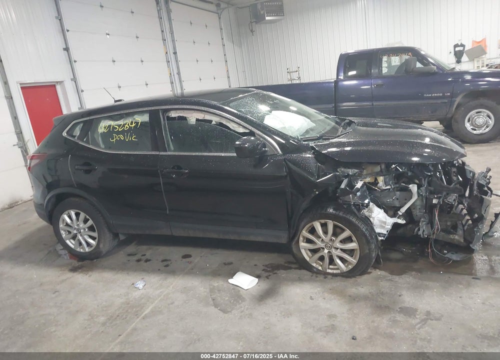 2021 NISSAN ROGUE SPORT VIN: JN1BJ1AW9MW662213
