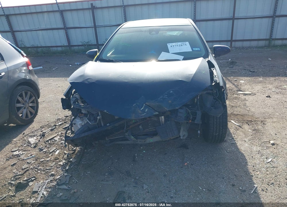 2017 TOYOTA COROLLA VIN: 5YFBURHE5HP650266