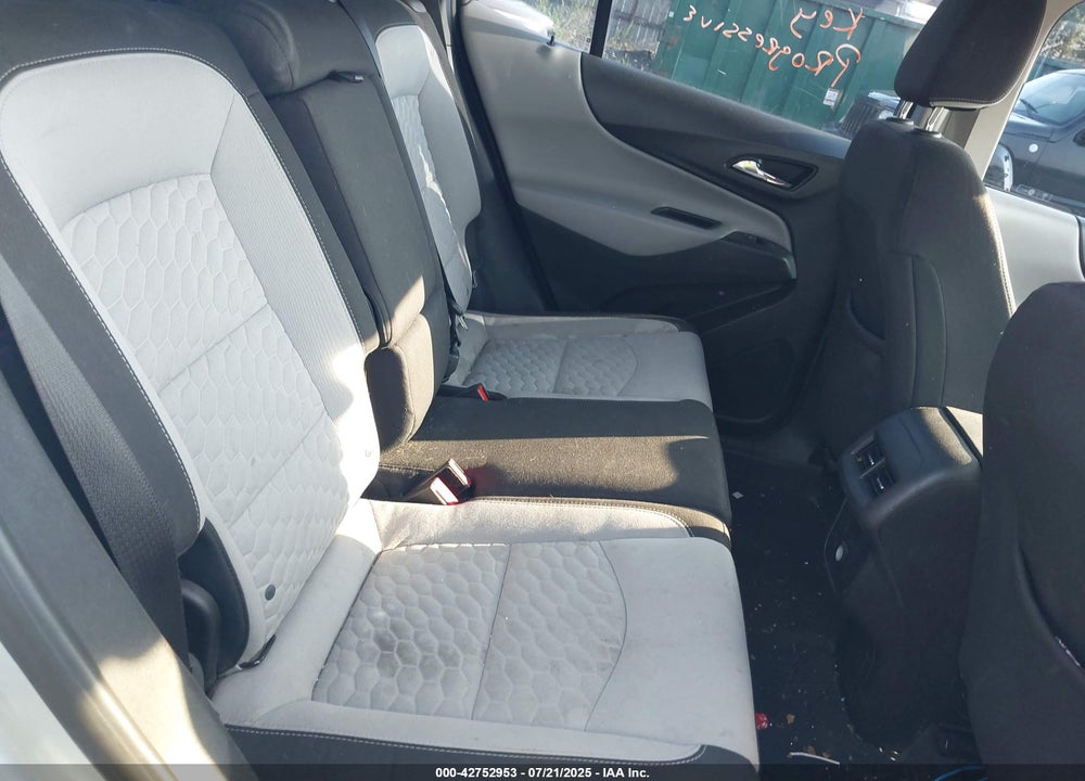 2018 CHEVROLET EQUINOX VIN: 2GNAXHEV3J6148288