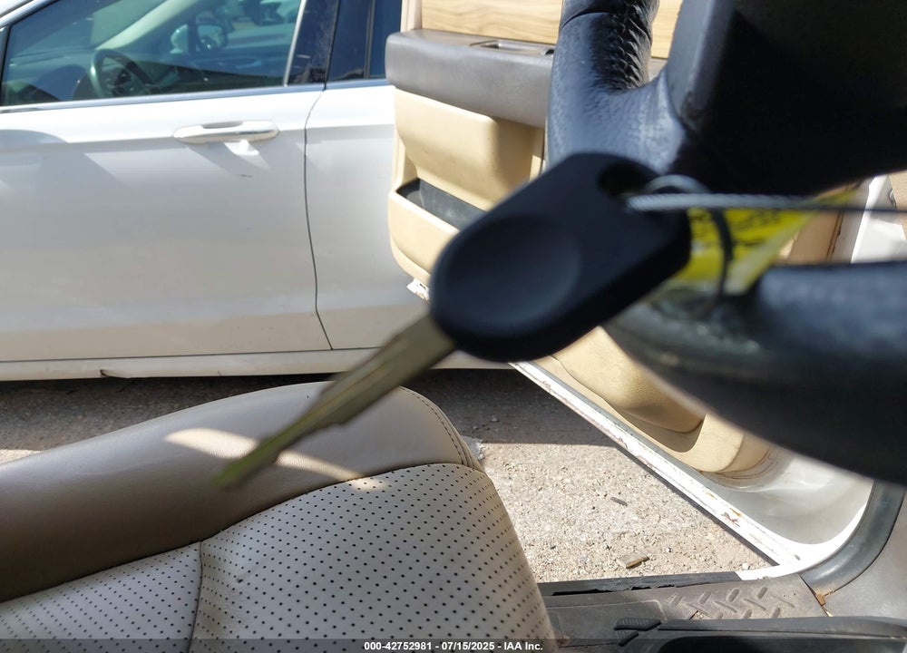 2011 FORD F-150 VIN: 1FTFW1ET7BKE16359