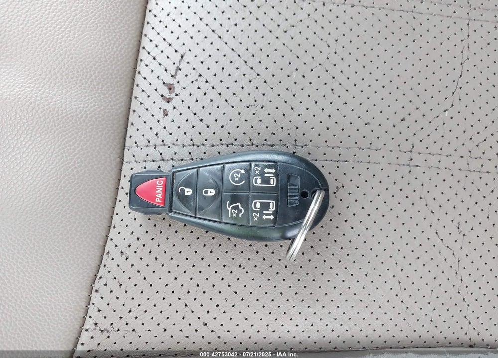 2012 CHRYSLER TOWN & COUNTRY TOURING-L VIN: 2C4RC1CG2CR383902