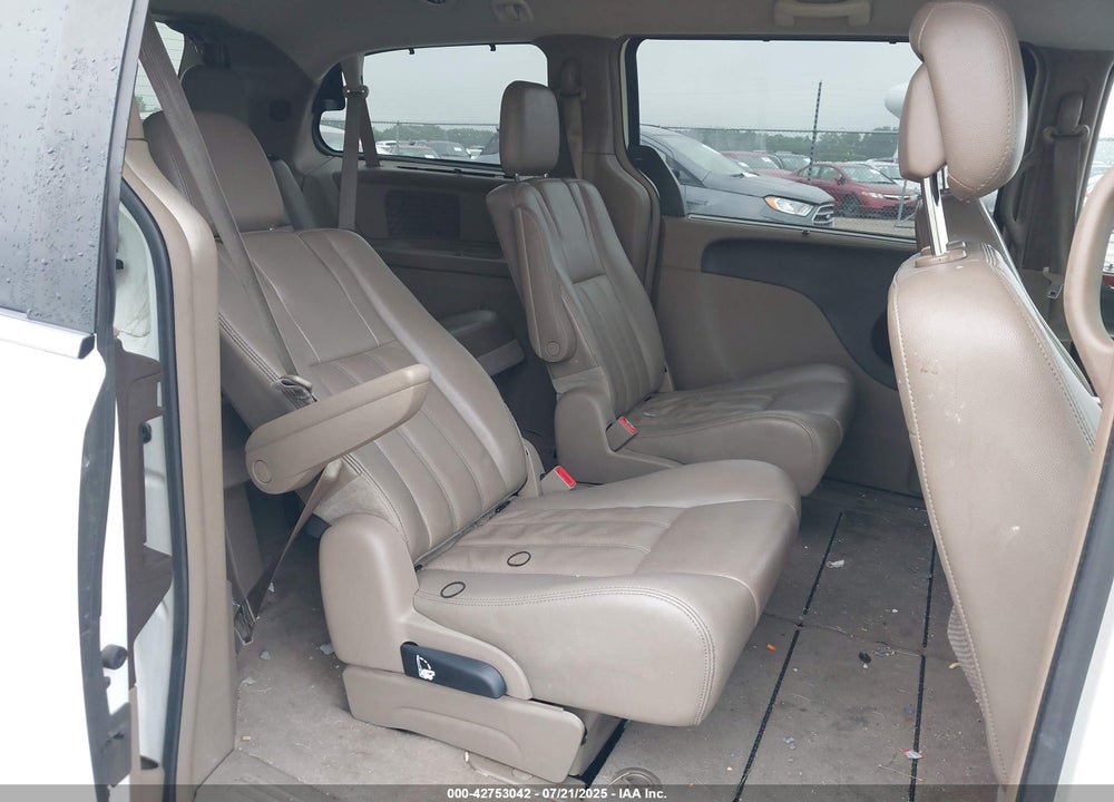 2012 CHRYSLER TOWN & COUNTRY TOURING-L VIN: 2C4RC1CG2CR383902