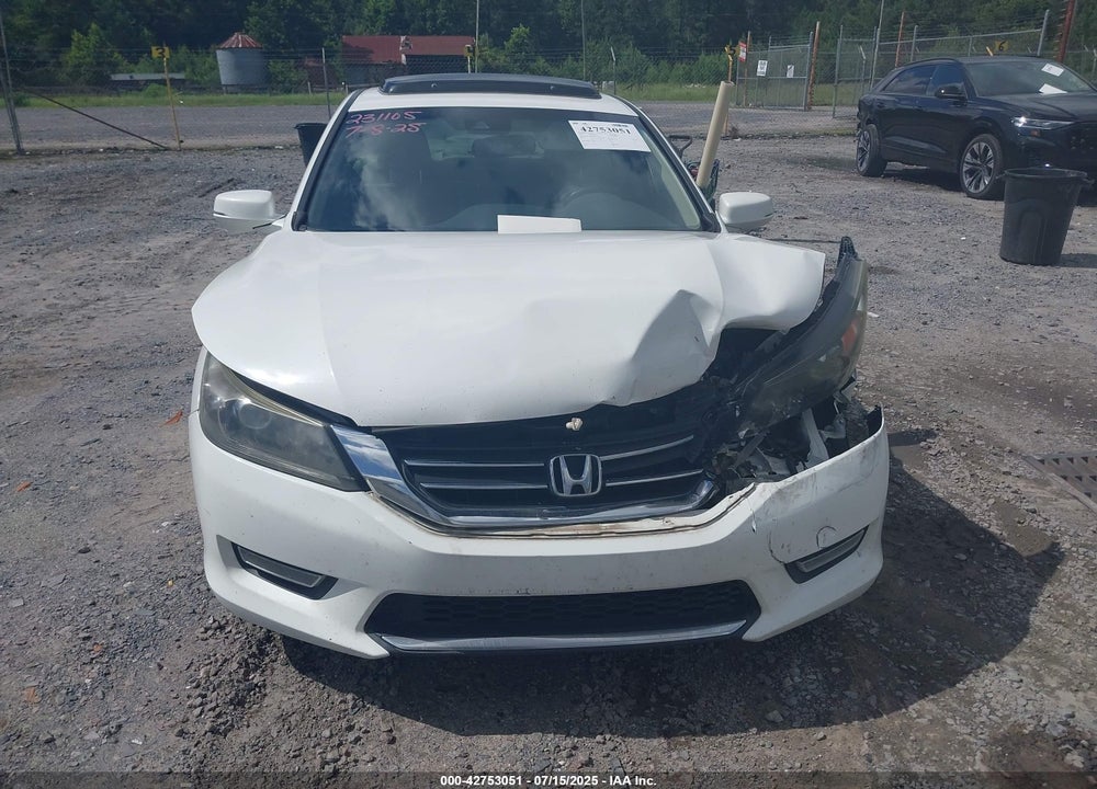 2013 HONDA ACCORD VIN: 1HGCR2F89DA231105