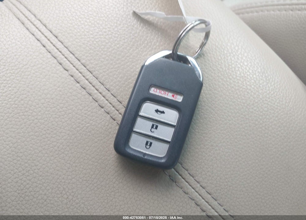 2013 HONDA ACCORD VIN: 1HGCR2F89DA231105