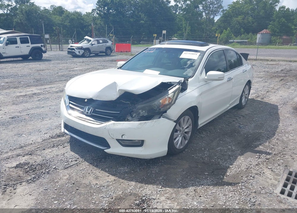 2013 HONDA ACCORD VIN: 1HGCR2F89DA231105