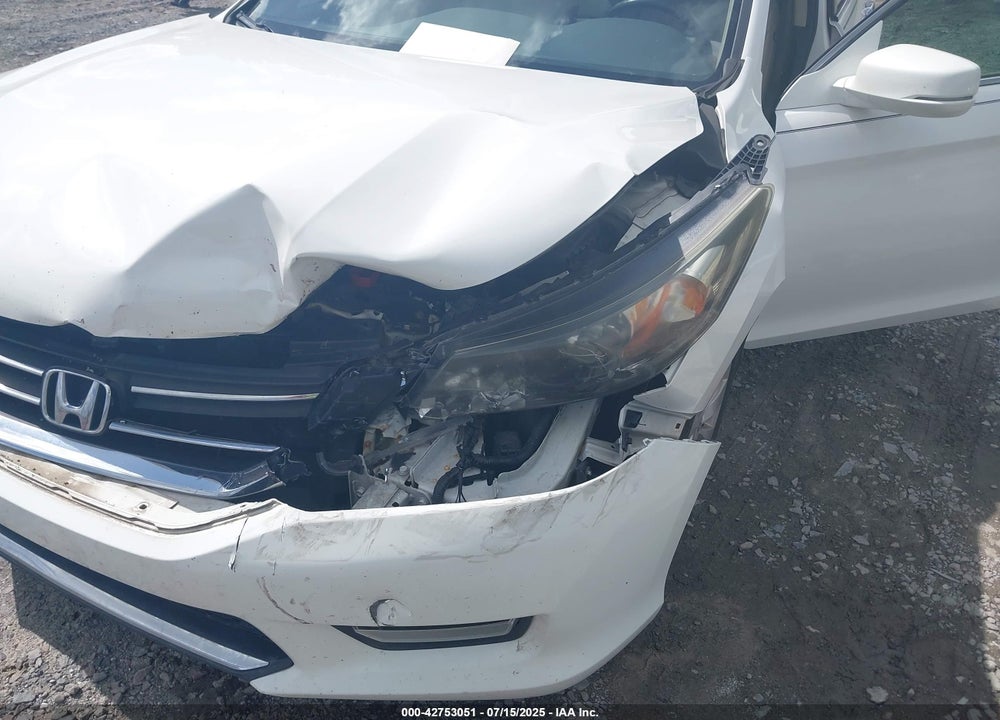 2013 HONDA ACCORD VIN: 1HGCR2F89DA231105