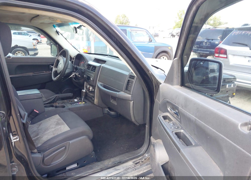 2010 JEEP LIBERTY VIN: 1J4PN2GK6AW114063