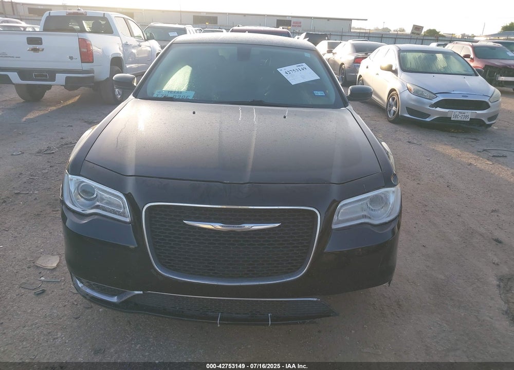 2015 CHRYSLER 300 VIN: 2C3CCAAG3FH903631