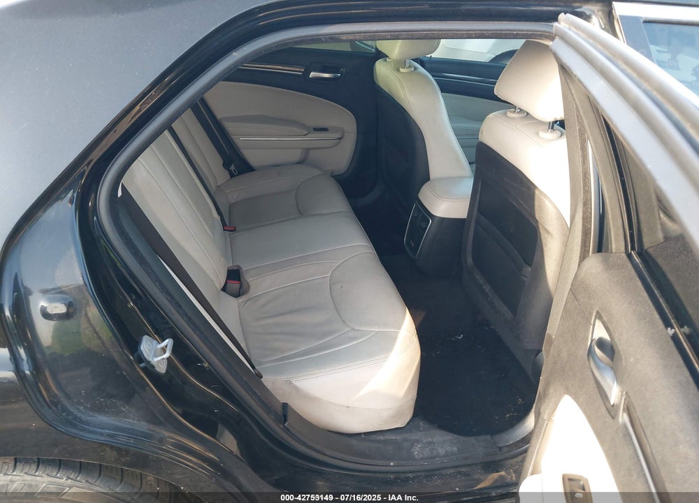 2015 CHRYSLER 300 VIN: 2C3CCAAG3FH903631