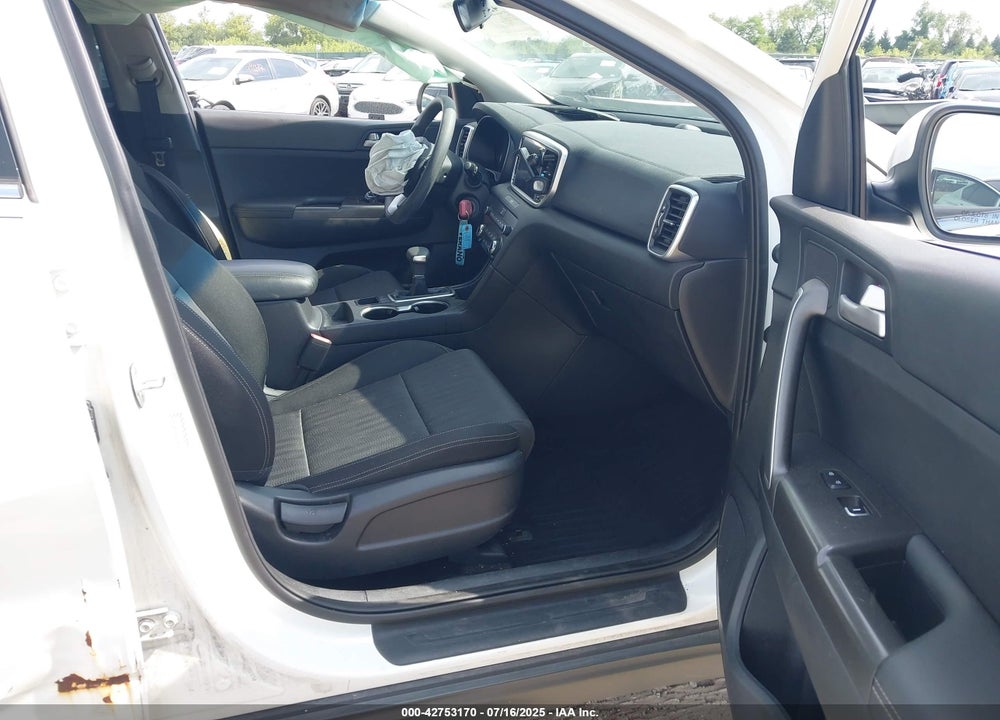 2020 KIA SPORTAGE VIN: KNDPMCAC8L7742591