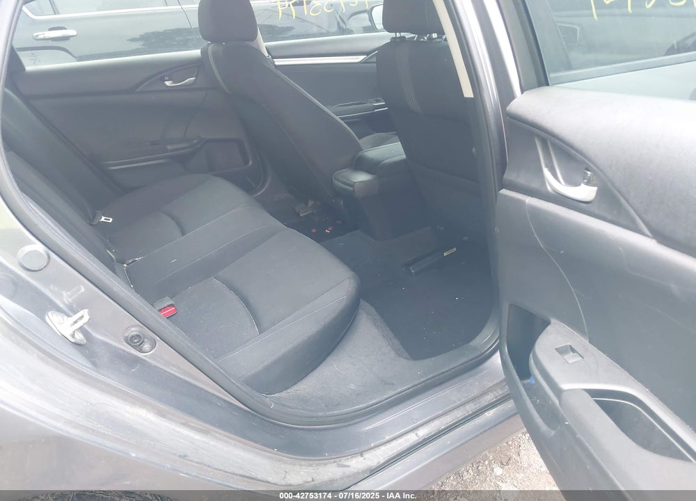 2018 HONDA CIVIC VIN: 2HGFC2F72JH560604