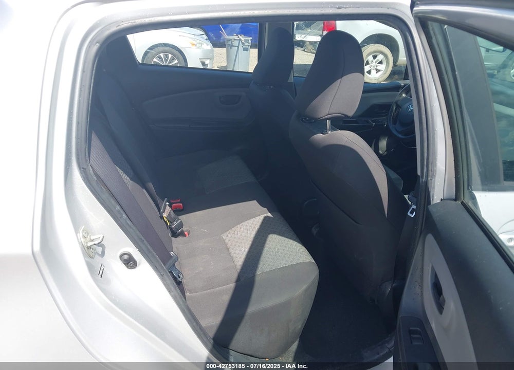 2015 TOYOTA YARIS VIN: VNKKTUD38FA020017