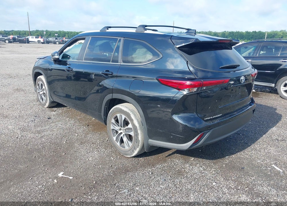 2023 TOYOTA HIGHLANDER XLE VIN: 5TDKDRBH4PS015354