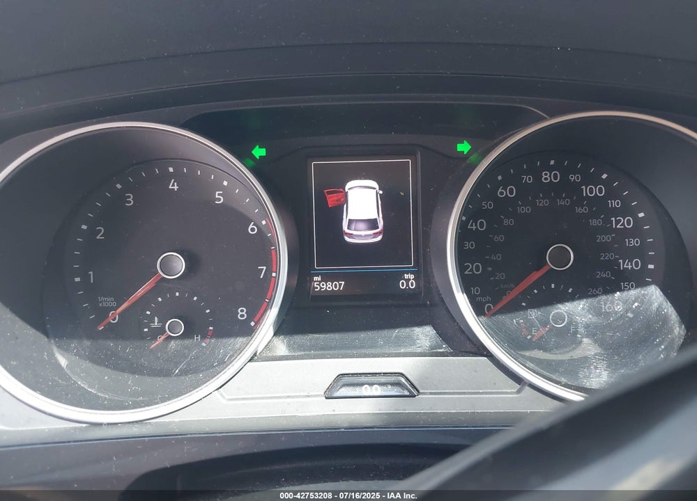 2021 VOLKSWAGEN TIGUAN VIN: 3VV2B7AX1MM134821