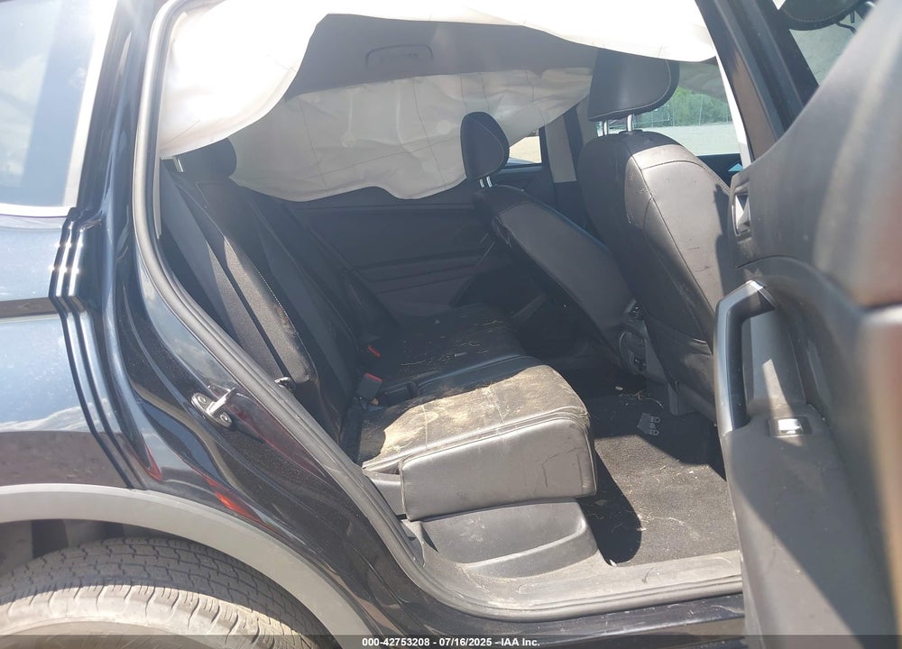 2021 VOLKSWAGEN TIGUAN VIN: 3VV2B7AX1MM134821