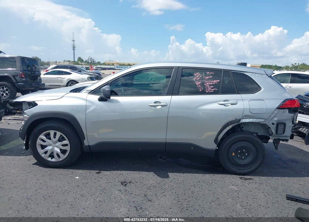 2025 TOYOTA COROLLA CROSS L VIN: 7MUAAAAG8SV137714