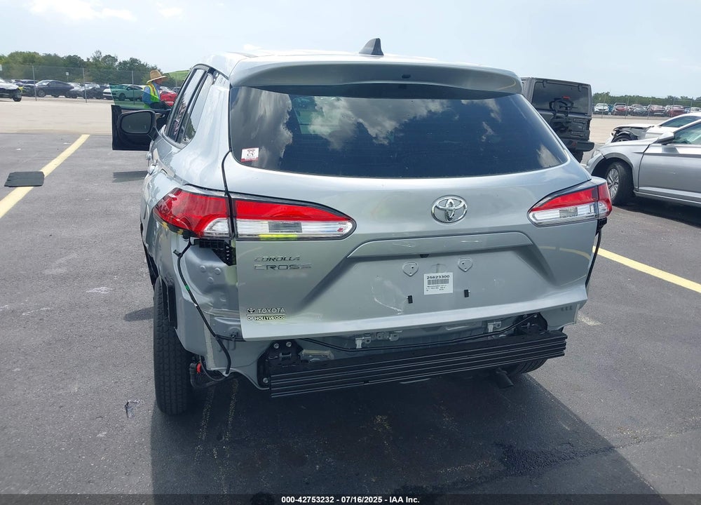 2025 TOYOTA COROLLA CROSS L VIN: 7MUAAAAG8SV137714