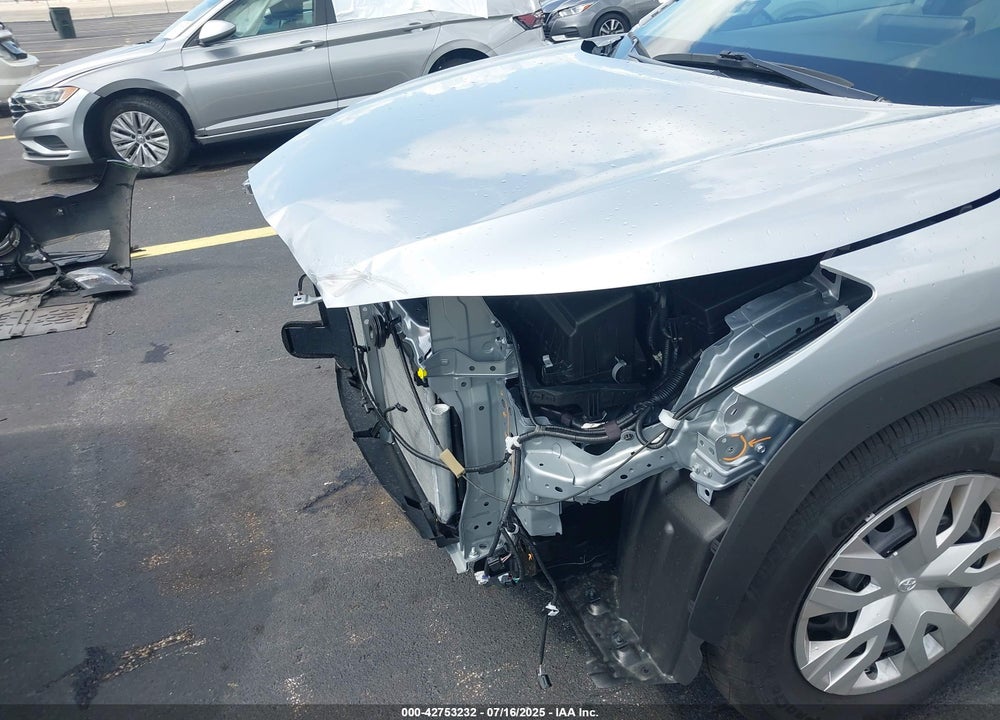 2025 TOYOTA COROLLA CROSS L VIN: 7MUAAAAG8SV137714