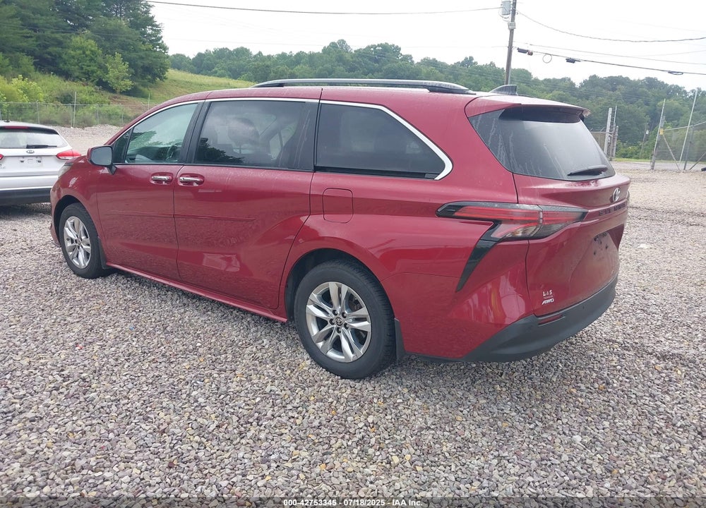 2022 TOYOTA SIENNA XLE VIN: 5TDJSKFC3NS063609