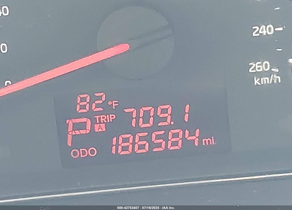 2015 KIA SORENTO VIN: 5XYKTCA63FG608179