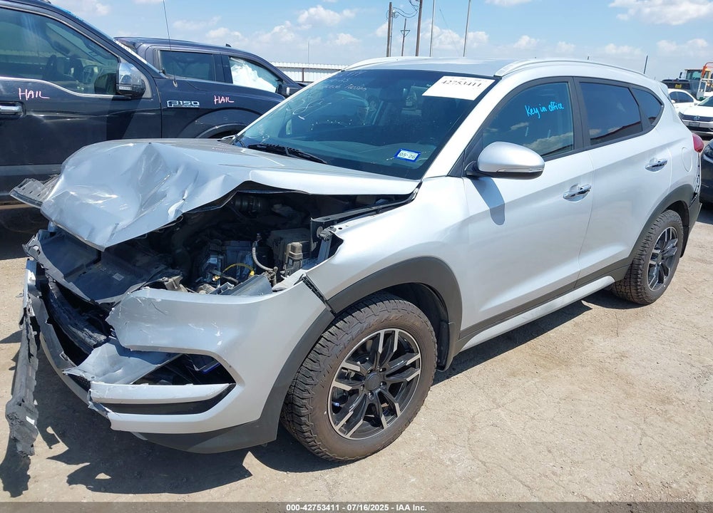 2017 HYUNDAI TUCSON LIMITED VIN: KM8J33A20HU534581